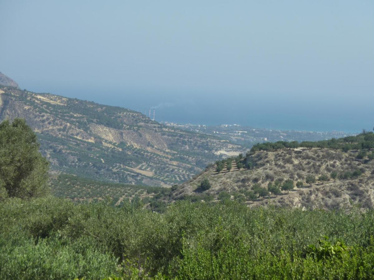 Entire Independent Maisonette Near Heraklion Pottery Classes Petrokefalo Exterior foto